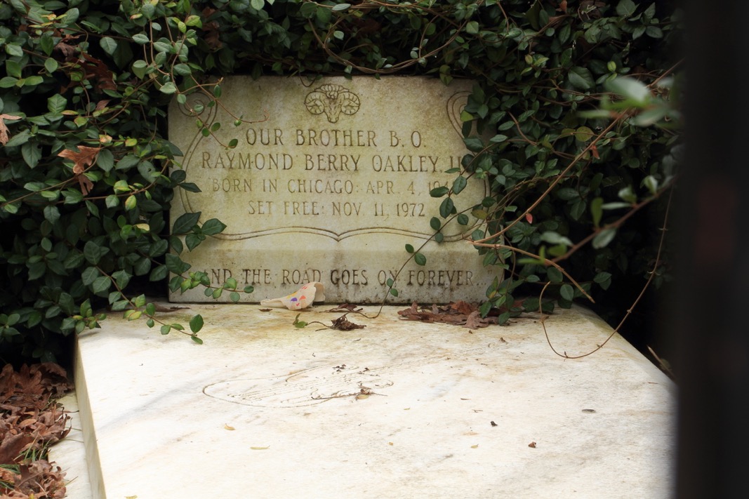 Berry Oakley Grave